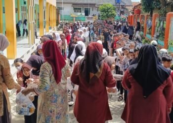 SMPN 13 Kota Cilegon Tetap Terima MBG Meski Libur Sekolah, Bentuk Paketan untuk 4 Hari Sekaligus 6 MBG