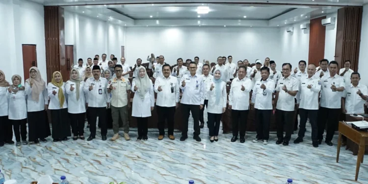 Zakiyah dan camat di Kabupaten Serang