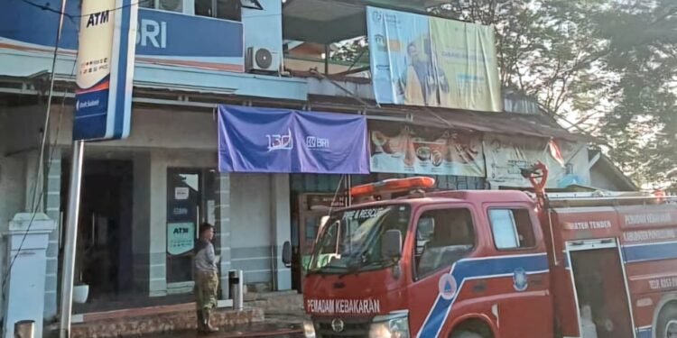 Kantor BRI Unit Saketi Terbakar, Data dan Layanan Nasabah Dipastikan Aman 1 bri unit saketi