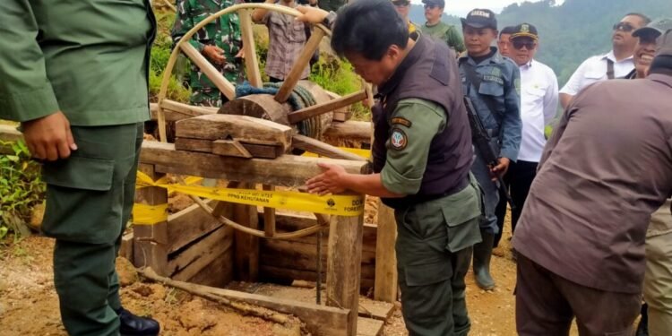 Gurandil Protes Kalau di Lubang Tambang Tutup Pemerintah Kasih Solusi Apa, Nyawa Jadi Taruhan Demi Anak Istri Bisa Makan 1 gurandil