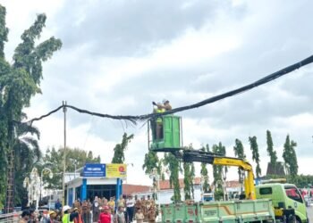 kabel semerawut di Cilegon