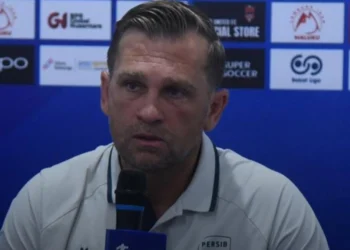 Persib Hadapi Malut United Tanpa Kehadiran Hodak, Tolic Siap Dampingi Tim 11 persib bandung