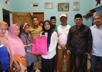 santunan kepada keluarga korban banjir