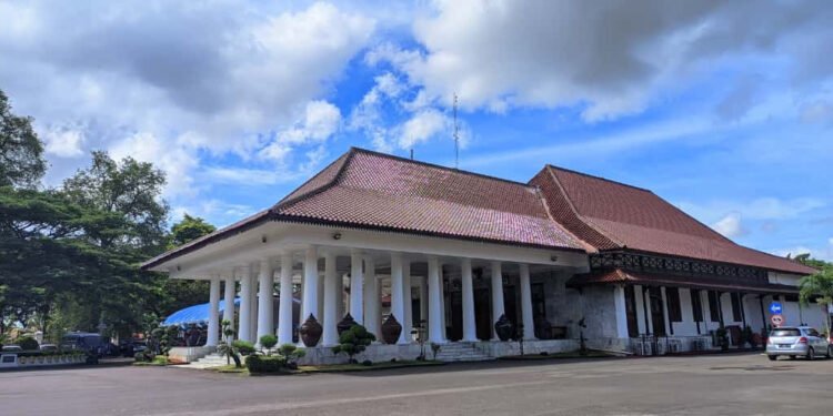 Pelantikan pejabat eseon II Pemkab Serang