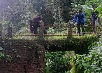 Jembatan Ciwates, Desa Sukaraja