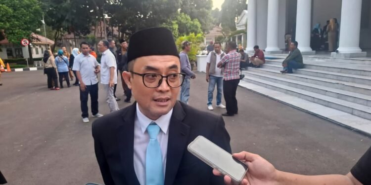 Harga Daging Sapi Naik Nasional, Disperindag Banten Minta Pedagang Tetap Berjualan 1 Kepala Disperindag Provinsi Banten. Iwan Hermawan menangapi aksi mogok pedagang sapi