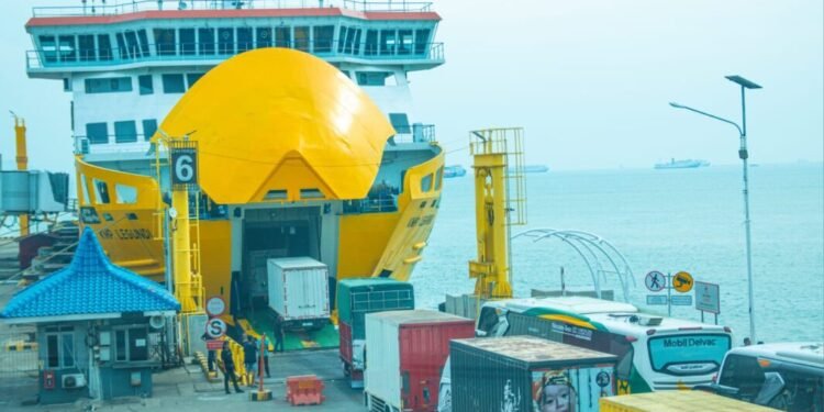 Akses Pelabuhan CiwandanIls lumpuh