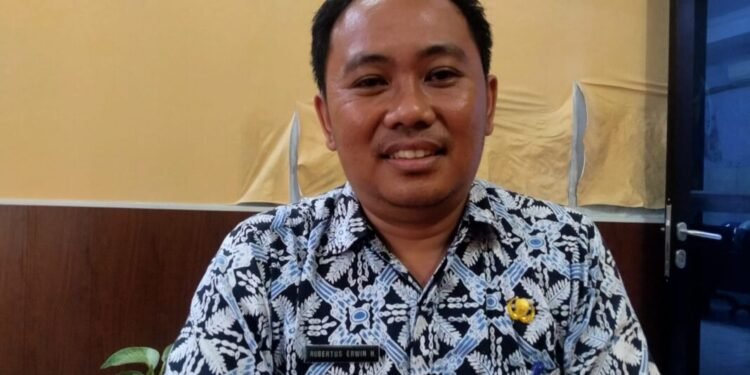 Realisasi Investasi di Lebak Tembus Rp1,73 Triliun, Lampaui Target RPJMD 1 Penata Kelola Penanaman Modal Ahli Madya DPMPTSP Kabupaten Lebak, Robertus Erwin. (Aldi Setiawan/Banten Raya) Realisasi investasi di Lebak