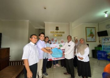 INI dan IPPAT Kota Cilegon Salurkan 105 Paket Sembako Peduli Bencana 10 Kota Cilegon
