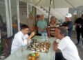 Wagub Banten Dimyati Natakusuma lomba catur bersama Percasi dan komunitas masyarakat transportasi Dimyati, di Kampung Ciliang, Kelurahan Kadumerak, Kecamatan Karang Tanjung, Kabupaten Pandeglang.