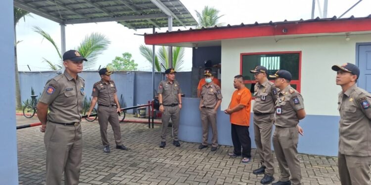 Anggota Satpol PP Kabupaten Serang