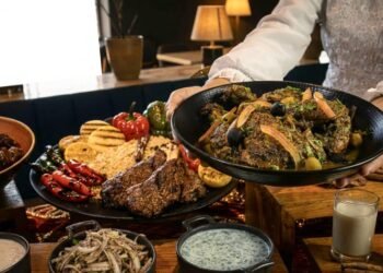 Hidangan khas Timur Tengah dengan hidangan tradisional Nusantara serta sentuhan Asian Fusion untuk menu iftar Ramadan. (Aston Cilegon untuk Banten Raya)