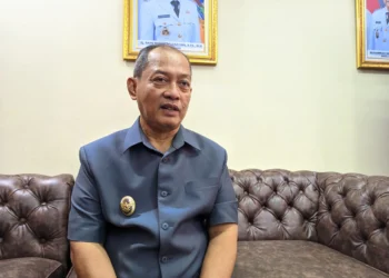 49 Ribu Penerima BPJS PBI Asal Kabupaten Serang Dinonaktifkan 10 Wakil Bupati Serang Muhammad Najib Hamas saat diwawancarai wartawan di ruang kerjanya, Rabu 18 Februari 2026. (Andika/Bantenraya)