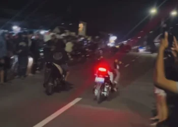 Dok. Ilustrasi : kegiatan balap liar di jalan Syeikh Nawawi Al Bantani. (dok. Raffi/Banten Raya)