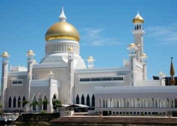 Beasiswa Brunei 2026, Strategi Lolos dan Hal Penting yang Sering Terlewat oleh Pelamar 6 Ilustrasi beasiswa dari Brunei Darussalam. (Freepik.com/ brgfx)