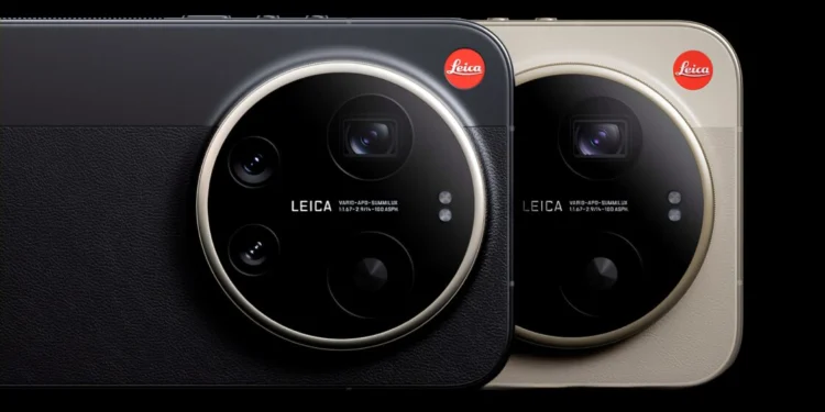 Tampak belakang ponsel Xiaomi 17 Ultra by Leica. (Dok. Xiaomi)