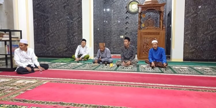 Kepala Desa Kadugenep Muhammad Aopidi