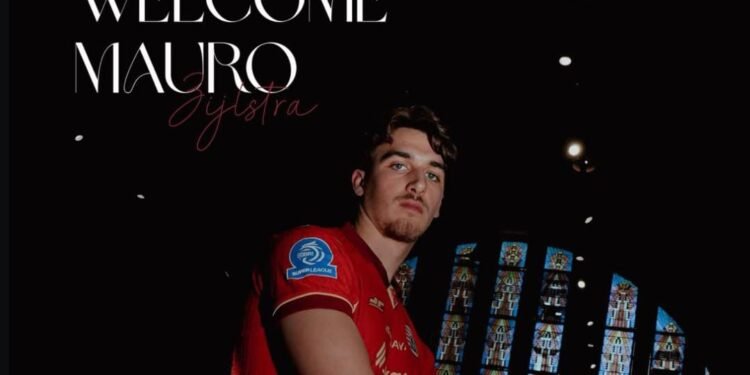 Mauro Ziljstra menjadi pemain baru Persija Jakarta