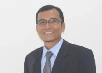 Pengamat Edi M Abduh menyatakan keberhasilan Robinsar dan Fajar menyeimbangkan anggaran.