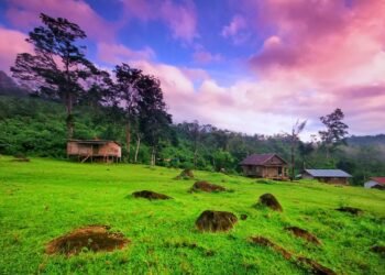 Jadi Tempat Hidden Gem, Waktu Tempuh Ke Desa Juhu di Atas Gunung Harus Jalan Kaki Sampai 5 Hari 6 Potret suasana di Desa Juhu dengan pemandangan alam yang cantik