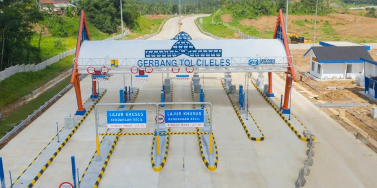 Tol Serpan dibuka gratis