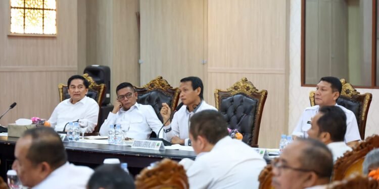 Agenda rapat evaluasi dan pembinaan pencegahan korupsi yang diselenggarakan Pemprov Banten bersama KPK, Rabu, 4 Februari 2026. (Prokopim Setda Banten)