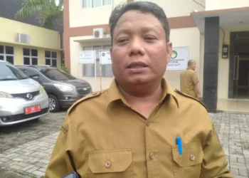 Kepala Dinkes Kota Serang Ahmad Hasanuddin diwawancarai wartawan di Kota Serang. (Dokumentasi Bantenraya.com)