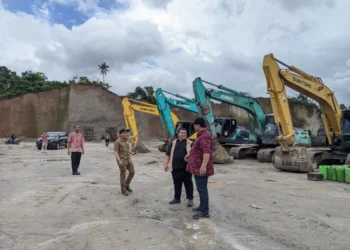Ombudsman RI melakukan sidak tambang ilegal di Desa Batukuda, Kecamatan Mancak, Kamis 5 Februari 2026.