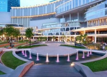 Suasana Taman di Jakarta Tribeca Park. (Dok: google review Demmy untuk Tribeca Park.)