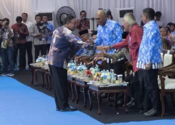 Ketua Umum Persatuan Wartawan Indonesia (PWI) Pusat Ahmad Munir. (Tohir/Bantenraya.com)