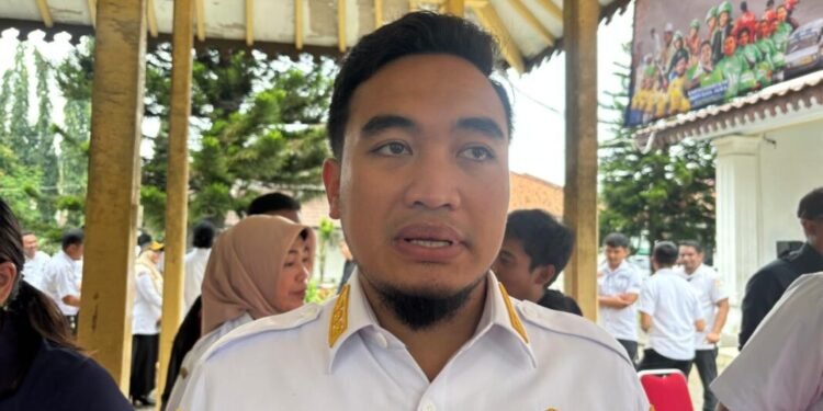 Walikota Cilegon Robinsar menegaskan siap mengikuti proses peradilan yang diajukan eks Sekda Kota Cilegon Maman Mauludin. (Tia/Bantenraya.com)