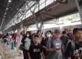 Mudik Pakai Kereta Api Ada Diskon 30 Persen Hingga 29 Maret 2026 7 Animo masyarakat melakukan perjalanan dengan menggunakan moda transportasi kereta api. (Dok/KAI)