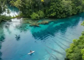 Suasana wisata alam di Pulau Banggai, Sulawesi Tengah. Dok: website IndonesiaJuaraTrip.