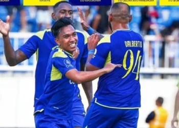 Para pemain Arema FC rayakan gol ke gawang Semen Padang dalam laga pekan ke-21 BRI Super League 2025-2026. (Instagram @aremafcofficial)