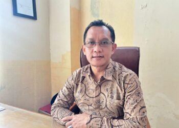 Kemenag Cilegon Minta Sekolah Agendakan Kegiatan Keagamaan Selama Ramadan 6 Kasi Pendidikan Madrasah Kantor Kemenag Cilegon Soleh Gunawan di ruang kerjanya, Jumat, 27 Februari 2026. (Tia/Bantenraya.com)