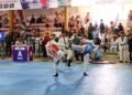 Dua atlet taekwondo Banten bertarung dalam Banten Open IX Taekwondo Championship 2026 Grade C Nasional di Gedung Graha Pancasila (GP), Kabupaten Pandeglang, Sabtu 7 Februari 2026 (muhaemin)