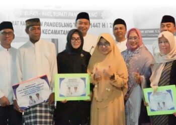 Bupati Pandeglang Gelar Tarling Ajak Warga Tingkatkan Keimanan 7 Bupati Pandeglang, Raden Dewi Setiani melaksanakan Safari Ramadan di Desa Cimoyan, Kecamatan Patia, Selasa (24/2) malam.