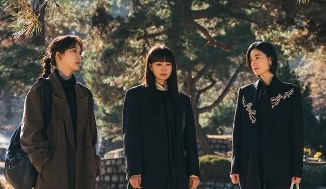 Spoiler Drakor Honour Episode 7 Sub Indo: Ra Young, Hyun Jin dan Shin Jae Kunjungi Pemakaman 1 drakor honour episode 7