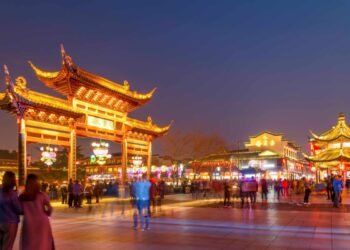 Daftar 33 Universitas Tujuan Beasiswa ACYLS, Ini Syarat dan Cara Daftarnya 6 Ilustrasi beasis AVYLS 2026-2027. (Freepik/4045)