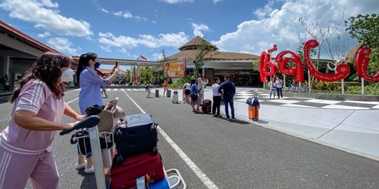 Kunjungan wisatawan ke Bali sebagai salah satu destinasi terbaik di Indonesia tetap ramai ditengah situasi panas di Timur Tengah. (Dok/Kemenpar)