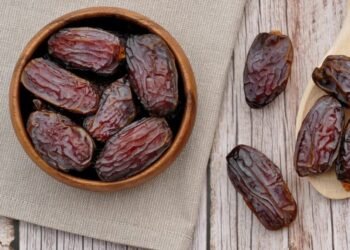 Ilustrasi buah kurma yang diklaim dapat mempercepat energi tubuh kembali usai berpuasa. (Pictavio/pixabay)