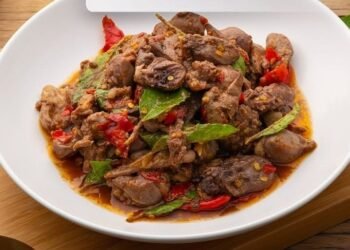 Ide resep makanan untuk buka puasa nikmati, bahan baku ati ampela. (Instagram/@foodmart_id)