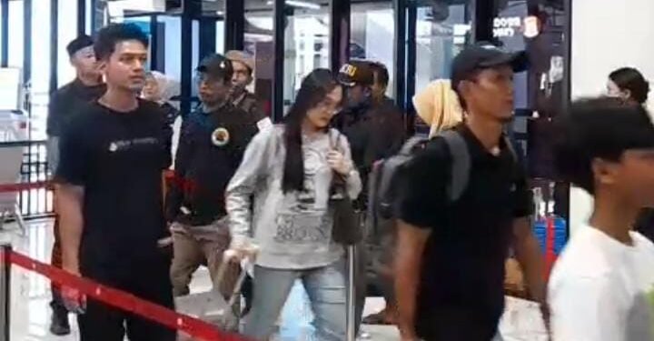 Ratusan pemudik pejalan kaki yang berdatangan dari Sumatera ke Jawa pada Sabtu 14 Maret 2026. (Uri/Banten Raya)