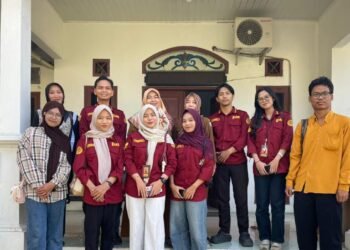 LBH Polem dengan DP3AKB Kota Serang pasca audiensi. (Dokumentasi LBH Polem)