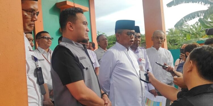 PT ABM Tebar 5.900 Paket Sembako, Sasar Warga Miskin di Delapan Daerah 1 Penyaluran 5.900 paket sembako kepada warga kurang mampu di 8 kabupaten/ kota di Provinsi Banten, Rabu (4/3/2026). (Dokumentasi PT ABM)