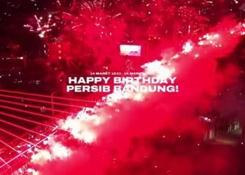 Ribuan Bobotoh rayakan HUT Persib Bandung ke-93. (Instagram@bandungfootball)