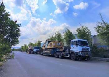 Sopir truk pelabuhan BBJ