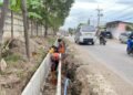 Tak Hanya Jalannya, Drainase JLS Juga Digarap Pemkot Cilegon Jelang Arus Mudik Lebaran 17 Perbaikan drainase di JLS, Kecamatan Ciwandan, Kota Cilegon yang menjadi rute jalur mudik Lebaran Idul Fitri terus dikebut. Foto diambil Senin 2 Maret 2026. (Tia/Bantenraya.com)