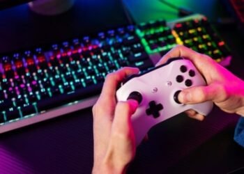 main game seharian apakah bisa membatalkan puasa? (freepik/freepik)