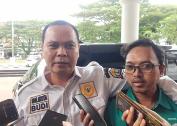 Bukan Hanya Olahraga, Pengembangan Paralayang di Kota Serang Bakal Jadi Sumber PAD 11 Walikota Serang Budi Rustandi menjawab pertanyaan wartawan saat diwawancarai di Setda Pemkot Serang, Rabu 4 Maret 2026. (Dokumentasi Diskominfo Kota Serang untuk Bantenraya.com)